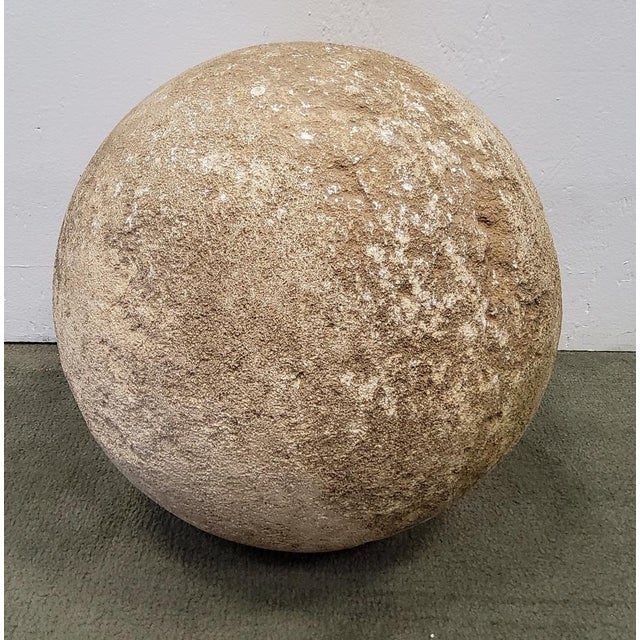 Stone 1940s Outdoor Stone Sphere. For Sale - Image 7 of 9