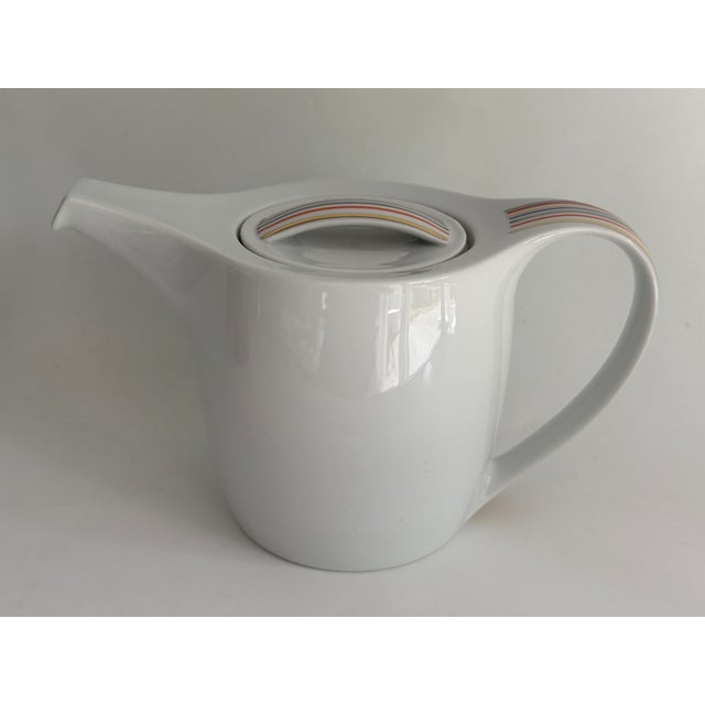 White Yono Cyrrus Tea Pot by Robin Platt Und Cairn Young for Rosenthal Studio Linie, Germany, 1990s For Sale - Image 8 of 8