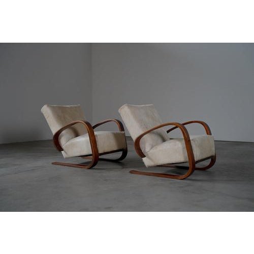 Lounge Chairs in Beige Pony Skin by Miroslav Navrátil, Czech Republic, 1950s, Set of 2 For Sale - Image 5 of 18