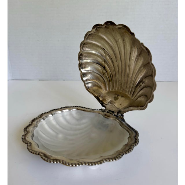 Silver 1920s English E & J Leek Silver Plate Clamshell Butter Dish With Glass Liner For Sale - Image 8 of 11