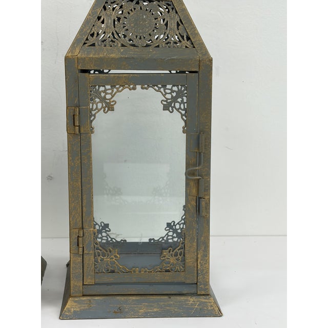 Pair of Metal Lanterns With Glass Panels For Sale In Orlando - Image 6 of 9