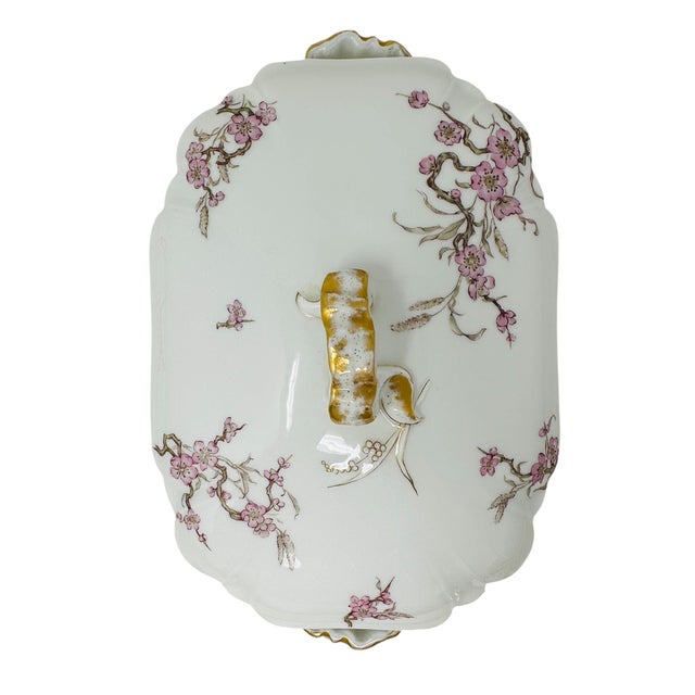 Ceramic Antique Haviland Limoges Covered Tureen | Schleiger 222 (Factory 3180) "Cherry Blossom" Floral | Pink & Gold For Sale - Image 7 of 17