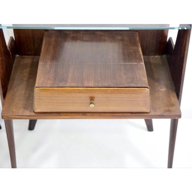 Italian Modernist Wooden Bedside Tables with Glass Top, 1950s, Set of 2 For Sale - Image 4 of 13