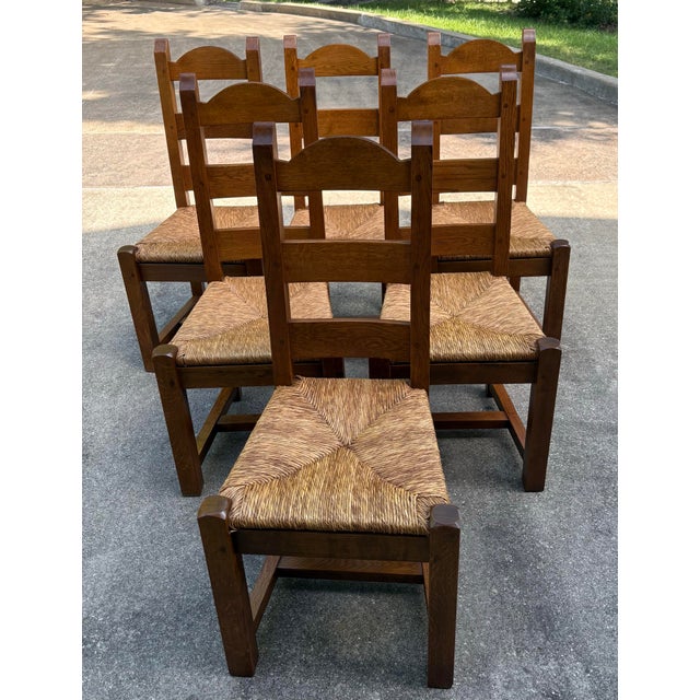 Nice set of French country ladder back dining chairs with rush seats!