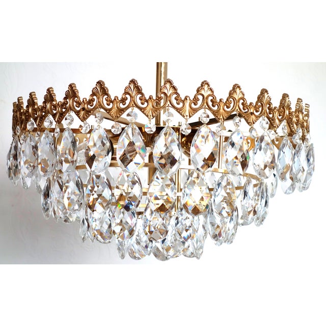 Vienna Brass-Lead Crystal Seven Light Chandelier from Bakalowits, 1960s For Sale - Image 6 of 12