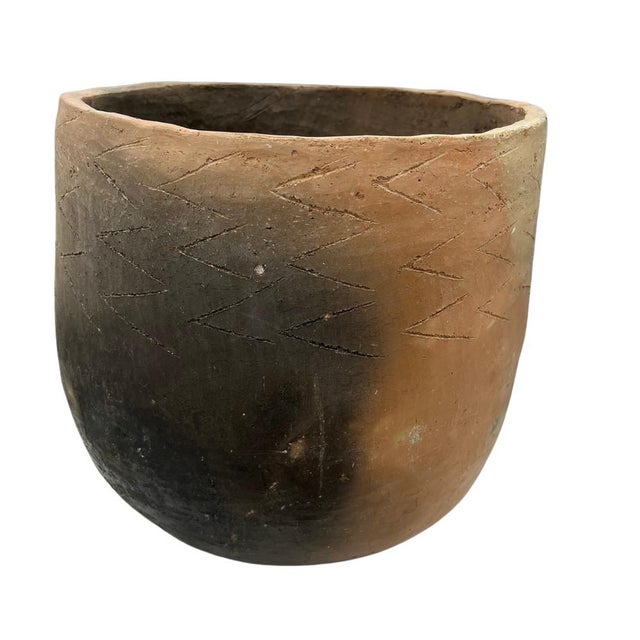 Contemporary Gafsa Clay Vessel For Sale - Image 3 of 5
