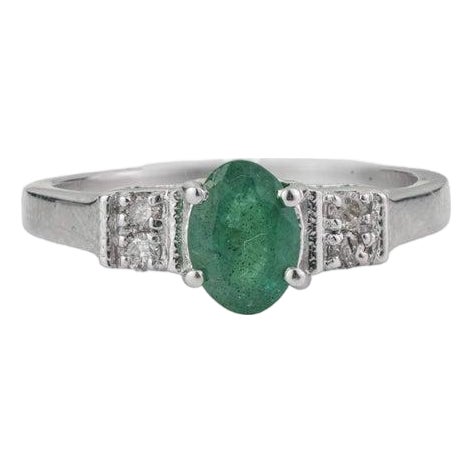 Luxury Single Stone Emerald & Diamond Ring in 925 Sterling Silver, Size 8.5 For Sale