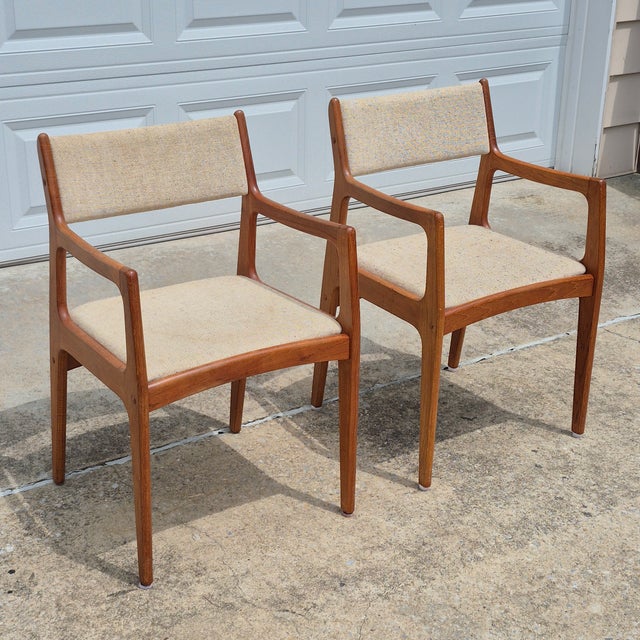 1970s D-Scan Danish Modern Style Teak Arm Chairs Oatmeal Upholstery, a Pair For Sale - Image 14 of 14