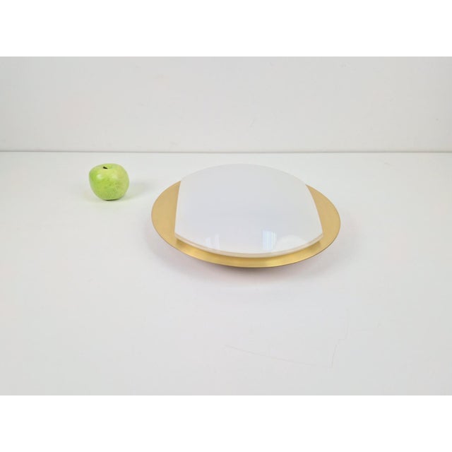 Vintage peill & putzler wall lamp - ceiling lamp, brass, gold glass, 1970s dimensions: h 9 cm x ø (wall plate) 35 cm...