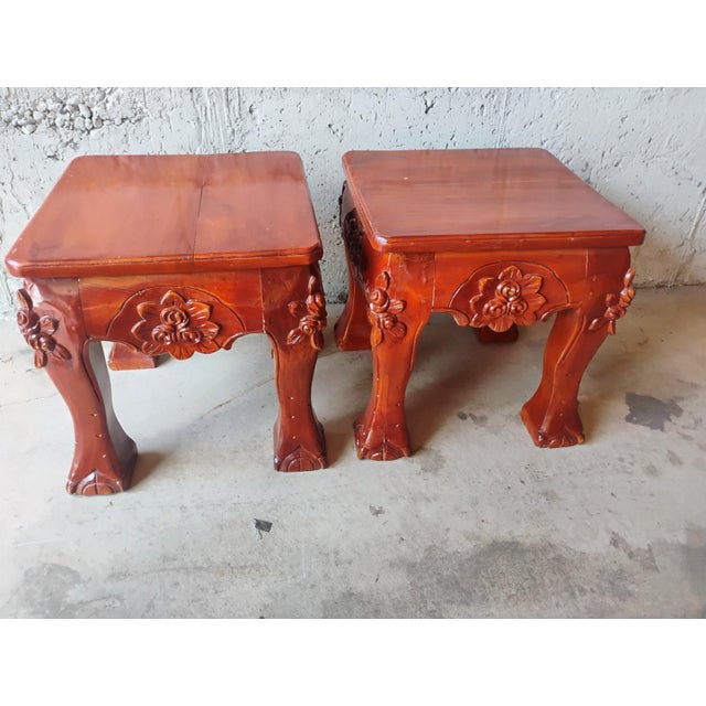 Wood Hand Carved Narra Wood Coffee Table Set Floral Design 1950s Philippines, Set of 3 For Sale - Image 7 of 12