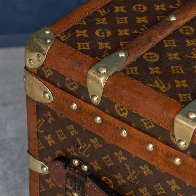 Metal Vintage French Shoe Trunk from Louis Vuitton, 1930 For Sale - Image 7 of 18