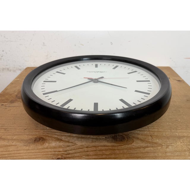 Industrial Bakelite Factory Wall Clock from Elektročas, 1990s For Sale - Image 14 of 18