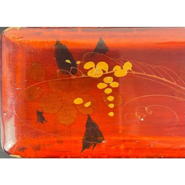 Red Japanese Lacquered Box with Royal Motto of the Netherlands, 1880 For Sale - Image 8 of 13