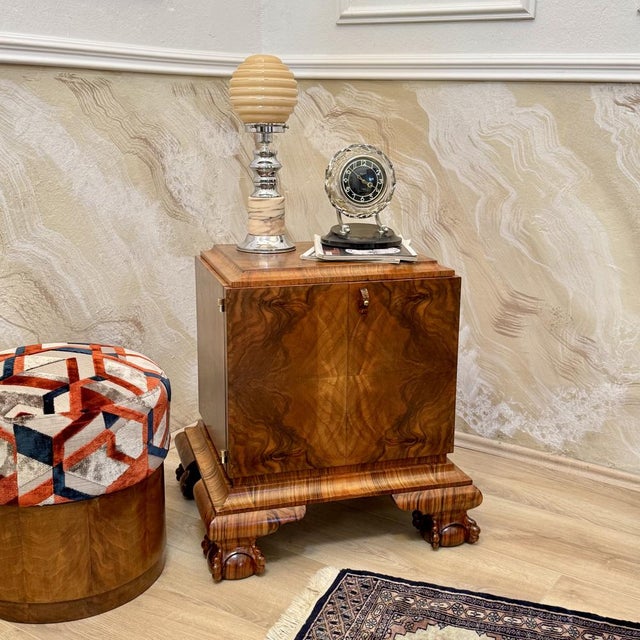 Art Deco Cabinet in Walnut and Walnut Root Veneer, Central Europe, 1930s For Sale - Image 10 of 12