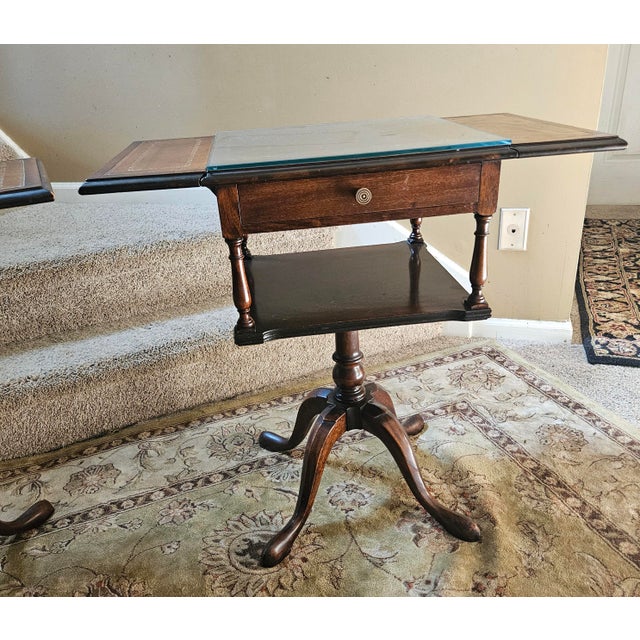 Pair English Chippendale Style Mahogany Drop-Leaf Leather Top Side End Tables For Sale - Image 4 of 12