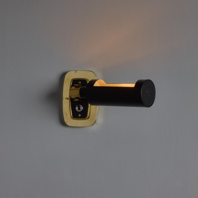 1960s Stilnovo Model #2134 Articulating Brass and Metal Wall Lamp For Sale - Image 18 of 18