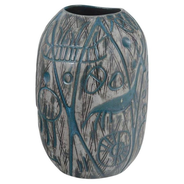 1960s Ceramic Vase with Abstract Relief Pattern by Mari Simmulson for Upsala-Ekeby, 1960s For Sale - Image 5 of 5