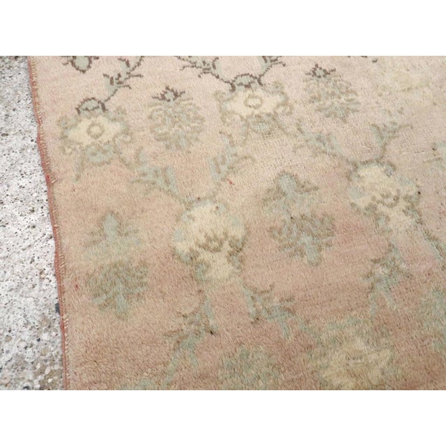 Galerie Shabab Collection Mid-20th Century Turkish Anatolian Throw Rug For Sale In New York - Image 6 of 9