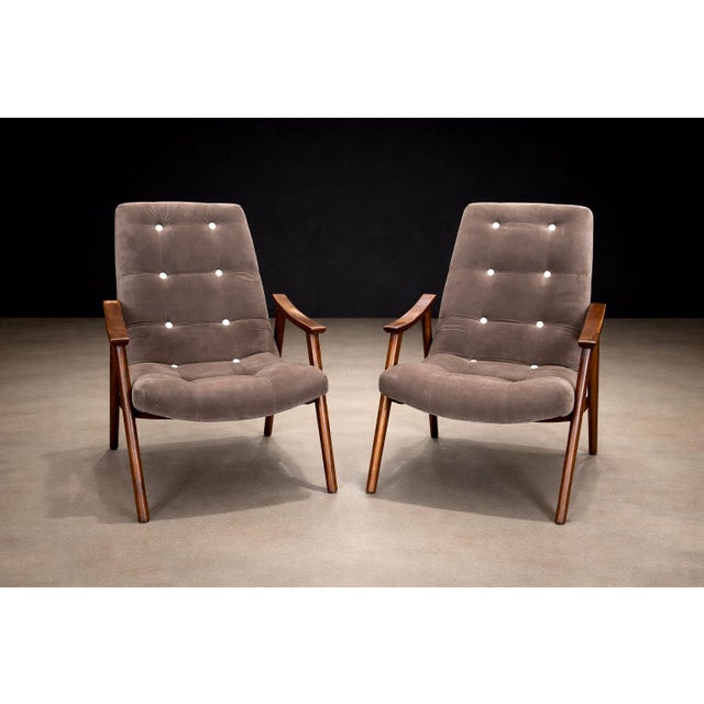 Brazilian Modern Pair of Armchairs in Brazilian Hardwood & Fabric, Gelli, Brazil, 1960s - Lot 508 For Sale - Image 10 of 16