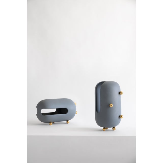 Anfore is a collection of biscuit -clay dyed- porcelain vases with opaque finishing, coming in three different colors....