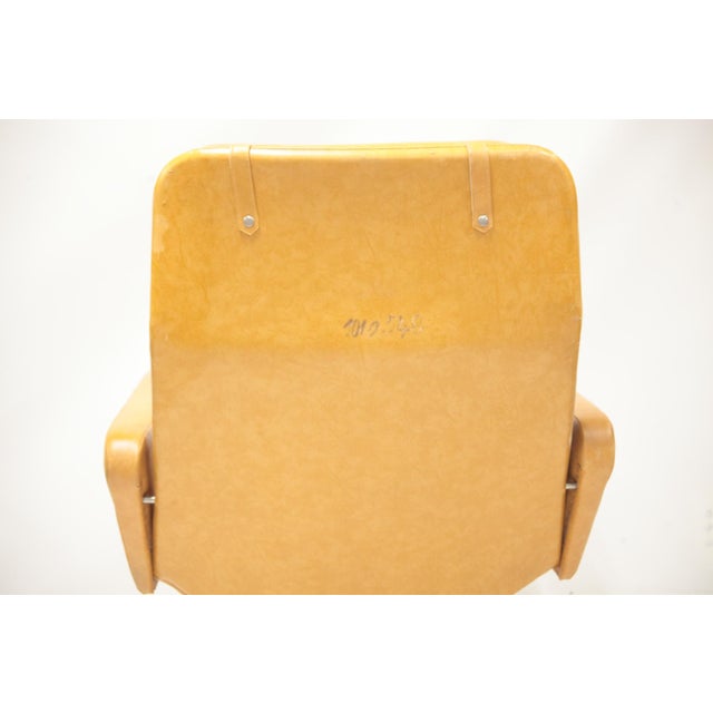 Mid-Century Swivel Armchair by Miroslav Navratil for Interier Praha, 1970s For Sale - Image 9 of 14