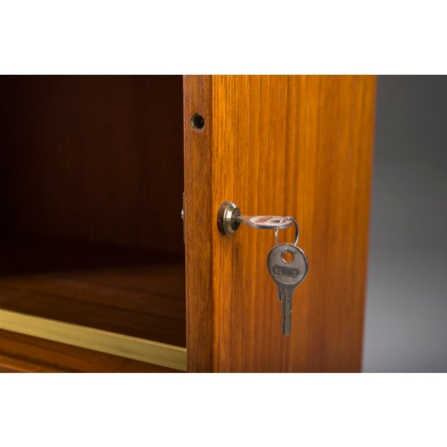 Vintage Teak Bar Cabinet by Reno Wahl Iversen for Dyrlund, Denmark, 1960s For Sale - Image 15 of 18
