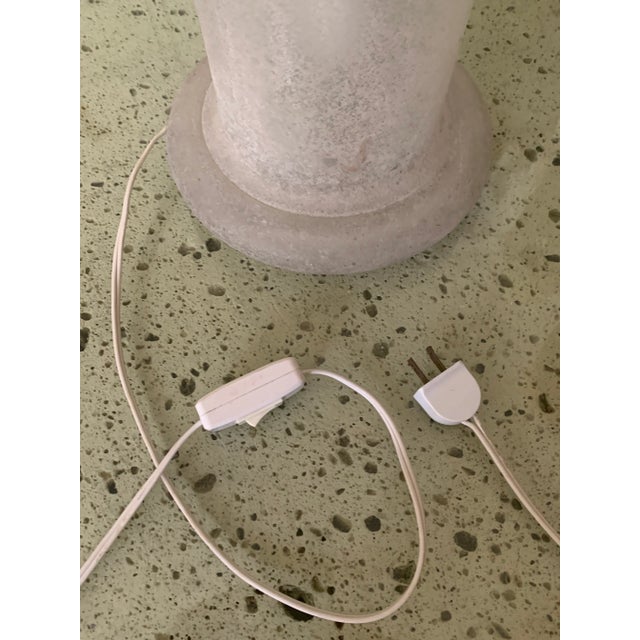 Antique White 1970s Murano Mid-Century Scavo Glass Table Lamp For Sale - Image 8 of 10
