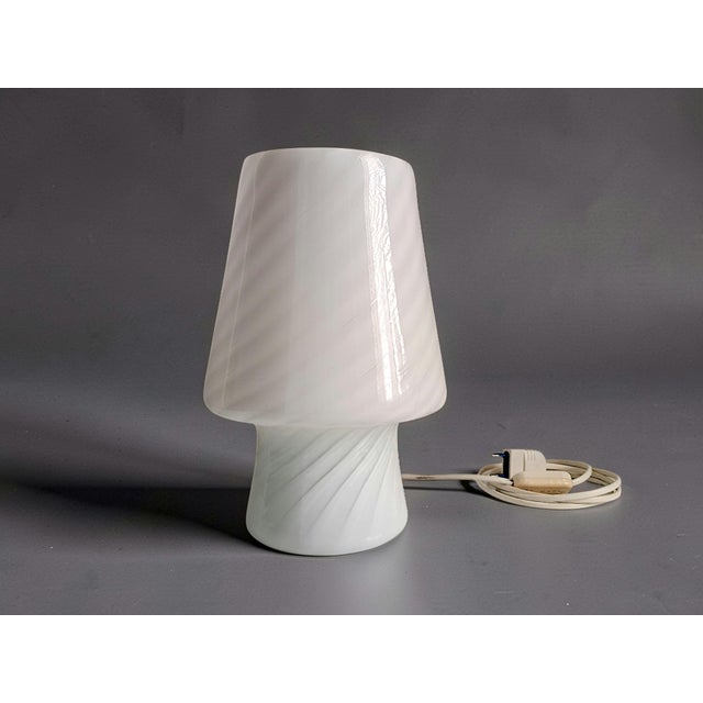 Mushroom Lamp in Murano Glass with Swirl Processing from Manifattura Di Murano, 1970s For Sale - Image 9 of 9