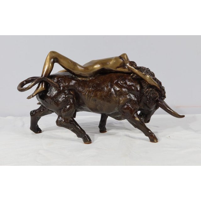 Majera, La Déesse Europe rencontrant le Taureau, 20th Century, Bronze For Sale - Image 13 of 18