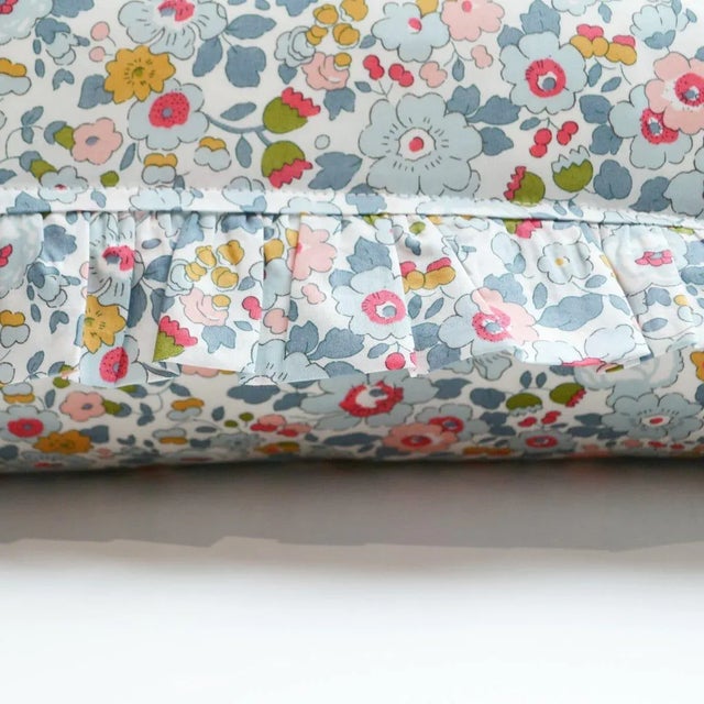 Not Yet Made - Made To Order Gathered Edge Pillowcase Made With Liberty Fabric Betsy Grey For Sale - Image 5 of 7