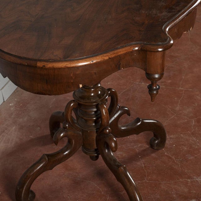 Admire the refined elegance of this authentic charles x style coffee table dating back to 1850. Its dimensions of 73 cm in...