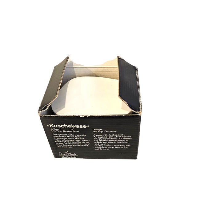 1980s Rosenthal Studio-Linie White Porcelain "Kuschelvase" by Uta Feyl For Sale - Image 11 of 12