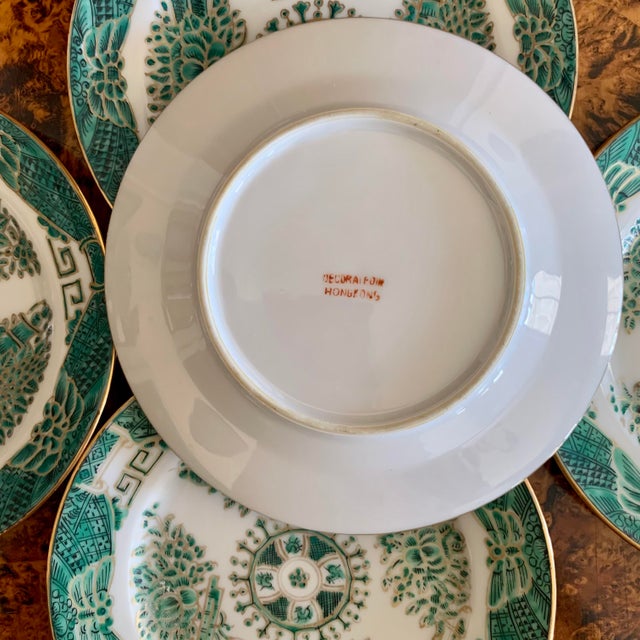 Set of Eight Green Fitzhugh Porcelain Butter Plates Along With a Serving Dish For Sale - Image 15 of 16
