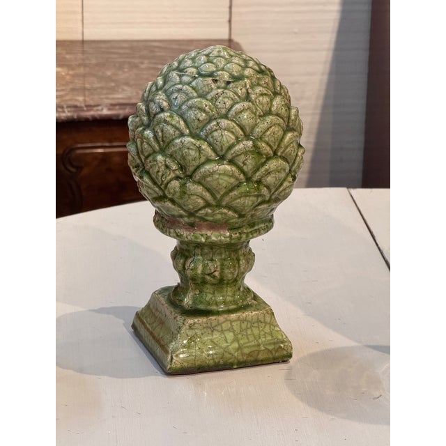 1950s Pair of Green Glazed Ceramic Artichoke Finials on Plinths For Sale - Image 6 of 7