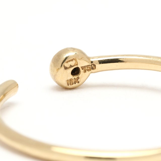 Early 21st Century Diamond Negative Space Band Ring, 18k Yellow Gold, Ring Size 6.5 For Sale - Image 5 of 6