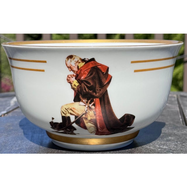 Gold 1977 George Washington at Prayer - Valley Forge Centerpiece Bowl For Sale - Image 8 of 8
