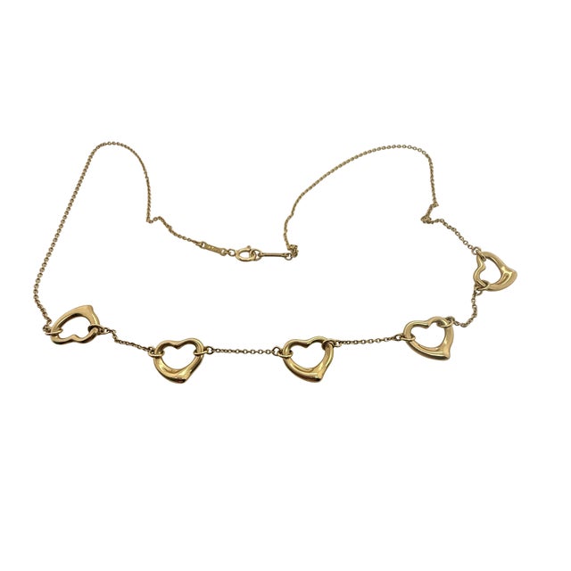 Modern Vintage Elsa Peretti Tiffany & Co. 18k Gold Open Heart Necklace For Sale - Image 3 of 4