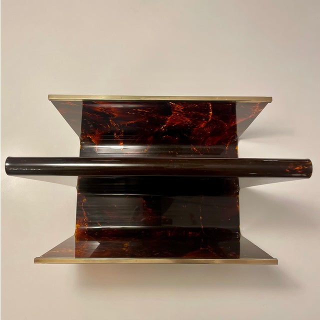 Faux Tortoise Acrylic Glass and Brass Magazine Rack from Maison Mercier, France, 1970s For Sale - Image 9 of 10