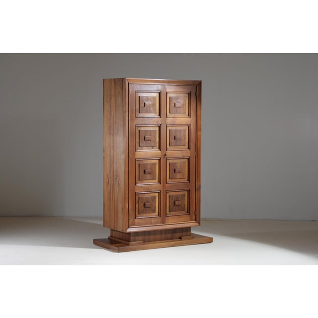 1930s Art Deco French Walnut Bar Cabinet, 1930 For Sale - Image 5 of 18