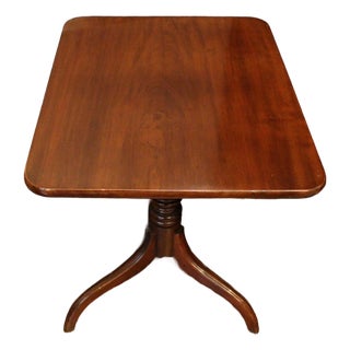 Early 19th Century English Tilt-Top Table For Sale