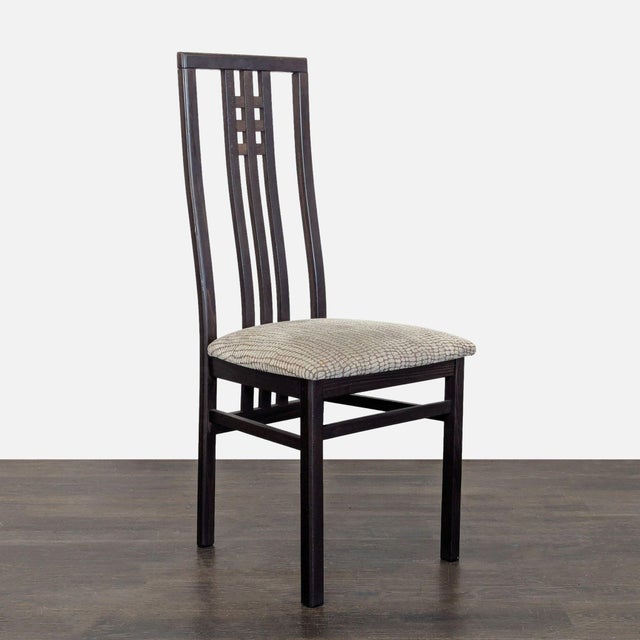 Dimensions (in): 18W x 19D x 42H.