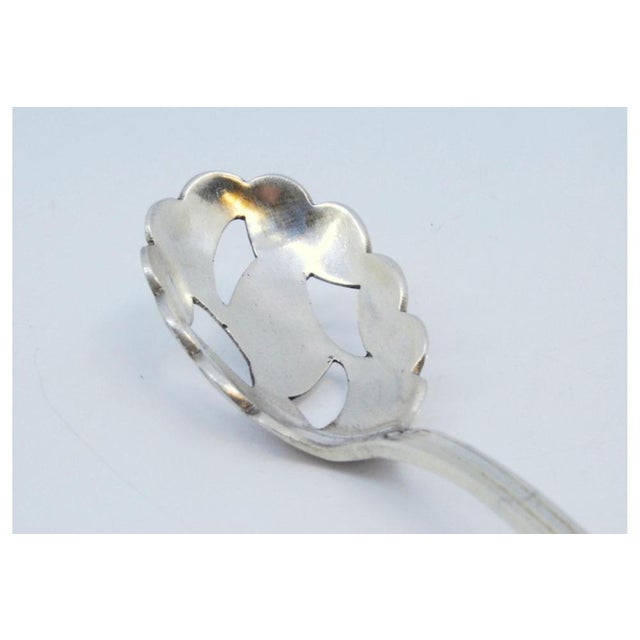 Silver Olive Spoon with Cut-Out Shell and Grooves For Sale - Image 4 of 9