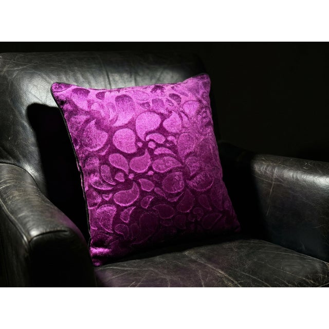 Magenta Floral Pattern Velvet Cushion Cover For Sale - Image 10 of 10