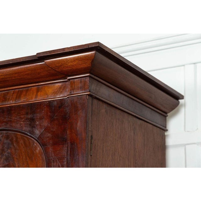 Large English Regency Mahogany Linen Press, 1800 For Sale - Image 13 of 18