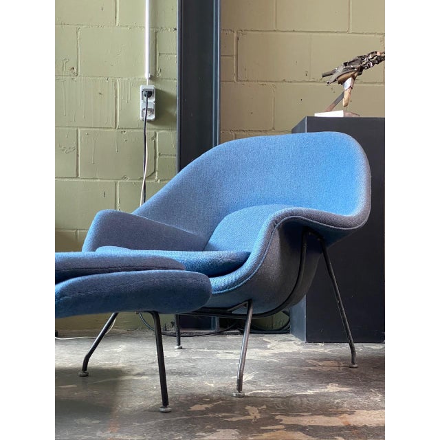Rare original purchase receipt dated November 30, 1960, is included.*** Issued by Knoll International. An irreplaceable...
