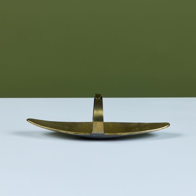 Mid 20th Century Pal-Bell Brass Tray With Curved Handles For Sale - Image 5 of 12