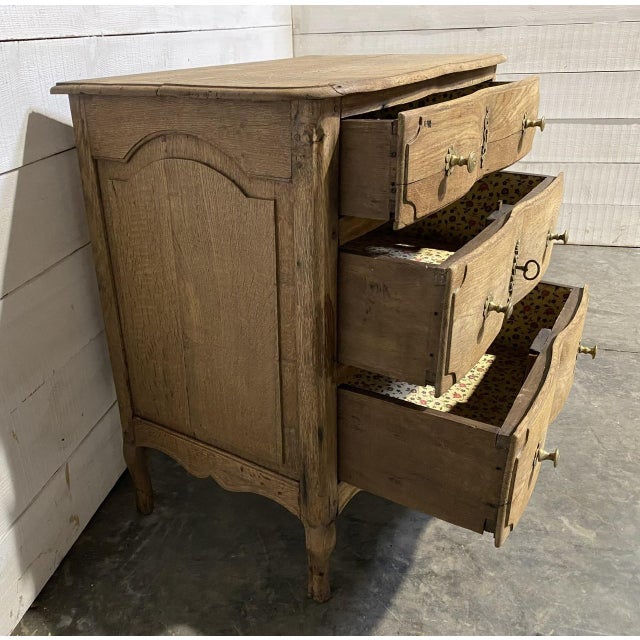 Small Dutch Chest of Drawers, 1790 For Sale - Image 15 of 17