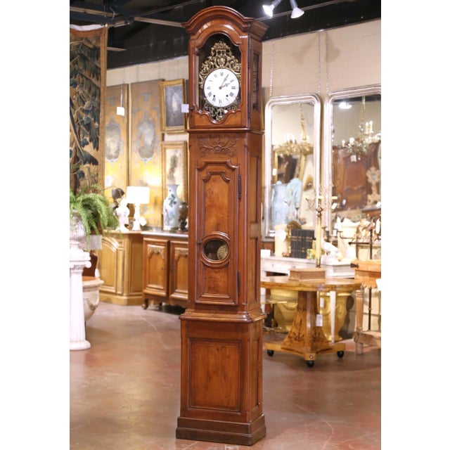 Mid-18th Century French Louis XV Walnut Longcase Clock From Lyon For Sale In Dallas - Image 6 of 18