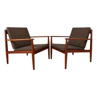 Danish FD118 Lounge Chairs by Grete Jalk for France & Søn, 1960s, Set of 2 For Sale