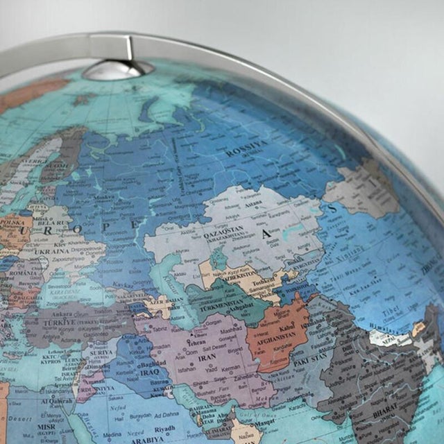 Vertigo is a design object born from the relentless pursuit of new forms, without compromising the quality of materials...